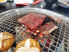-喵小乙碳火烤肉(大坪协信星光天地店)