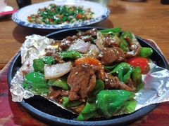 铁板黑椒嫩牛肉-姑奶奶老厨房(南坪路总店)