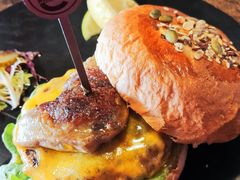 -HIGH FIVE哈福手工汉堡(桂林路店)