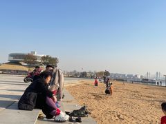 -郑东新区龙湖公共艺术中心
