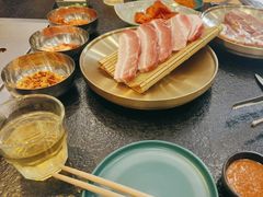 -臻牛烤肉