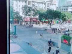 -三个四川人火锅(华联商厦店)