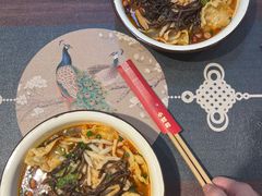 -丽丽三鲜螺蛳粉(田林路店)