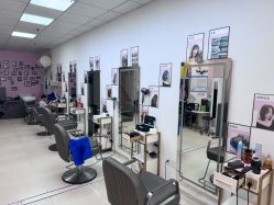 -慕艺造型烫发染发