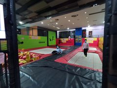 -嗨马乐动室内潮玩运动·团建·轰趴·桌游(南丰汇店)