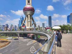 -陆家嘴空中步行连廊