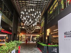 -瑞虹新天地月亮湾