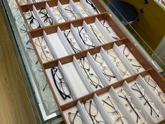 -广州宝岛眼镜武汉和光眼镜市场西区店