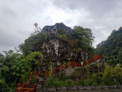 -高荡千年布依古寨旅游景区