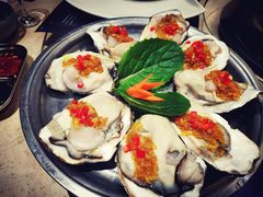 乳山生蚝-船梆煮•蒸汽海鲜·炉火烤肉(五四广场店)