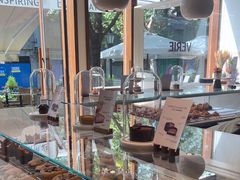 -VERIE BAKEHOUSE