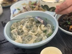 -侬佳蒸菜馆(听潮店)
