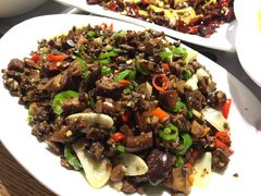 -菌海森林·非遗野生菌火锅(西山区滇池路摩根道店)