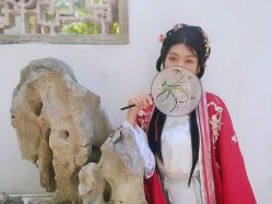 -梦回汉唐汉服旗袍体验馆(拙政园店)