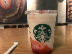 草莓酸奶星冰乐SYOG-星巴克臻选(广州东山锦轩店)