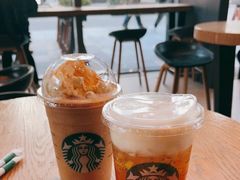 -星巴克臻选(杭州嘉里中心1F店)