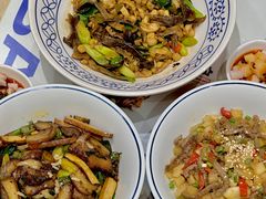 -李与白包子铺(桐梓林店)