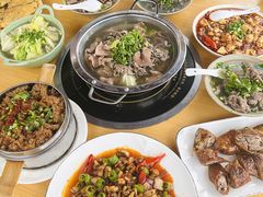 -大众跷脚牛肉馆·非遗传承单位(峨眉山店)