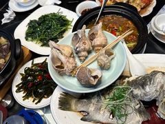 -鑫悦楼煎蟹·16年海鲜大排档