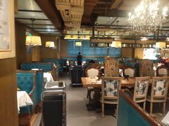 -领鲜活海鲜榴莲自助火锅(东门店)