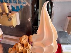 -古老冰山特色冰淇淋店(艾提尕尔店)