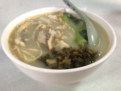 小胃口黄鱼面-明呈黄鱼面馆(斜土路店)