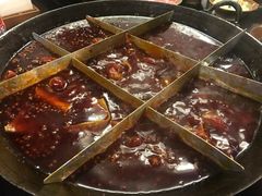 -岗上渣渣老火锅(两路口店)