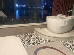 -闲隅江景艺术酒店(解放碑洪崖洞总店)