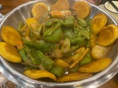 东北一锅出-东北农家小院(定西路店)
