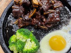 黑椒牛仔骨-八张桌子(老店)