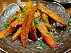 香肠炒土豆-纹兵卫手打荞麦面日料(虹桥本店)