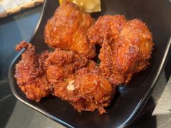 -瑞虹新天地月亮湾