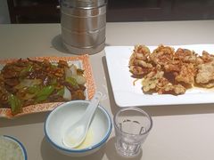 -老码头黑皮肘子锅包肉(赣水路店)