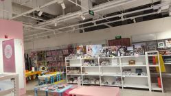 -嗨本可潮玩仓(大兴大悦春风里店)