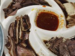 -蔼若春.传承三十年云南菜(金碧公园店)