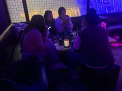-UP嘻哈酒吧(粉巢店)