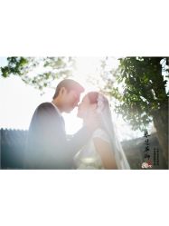 -樱花婚纱摄影