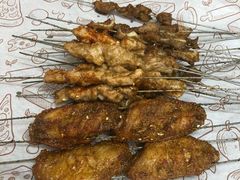 -亮亮烧烤(积玉桥总店)