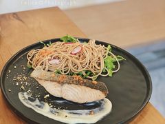 烤三文鱼扒全麦意面-CHILLAX轻乐时(侨建·Hi City店)