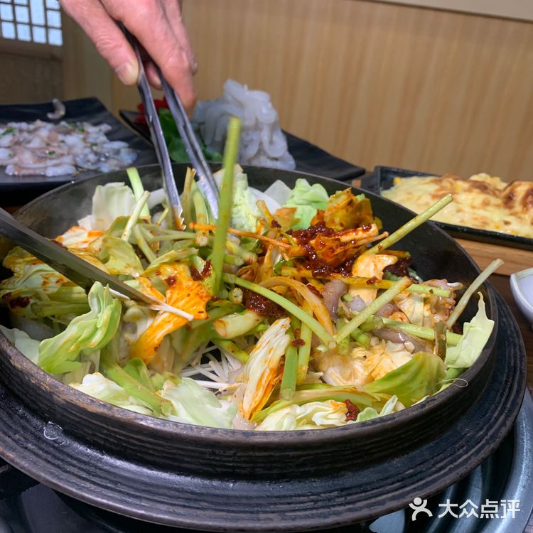 韩锅欧巴强力推荐理由就是章鱼太顶了，对我我这种吃货来说