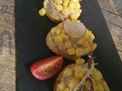 金枪鱼玉米面包-HIGH FIVE哈福手工汉堡(桂林路店)