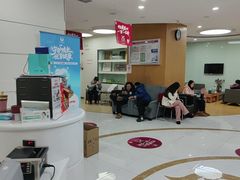 -雅悦齿科(顾村公园店)