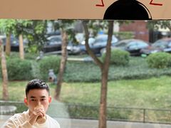 -Line来恩咖啡(石厦花园店)