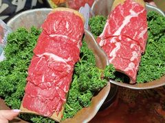 -楠小云·云南鲜牛野生菌自助火锅(九眼桥店)