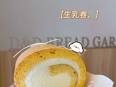 -顶东面包花园·生日蛋糕(世博店)