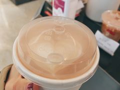 肉桂澳白-Manner Coffee(芮欧百货店)