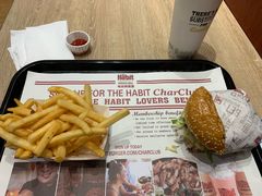 -The Habit Burger Grill 哈比特汉堡(爱琴海店)