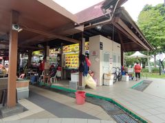 -东海岸人工湖美食村