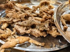 -肖肖酸萝卜鱼火锅(总店)