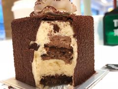 -UNI UNI(环亚凯瑟琳店)